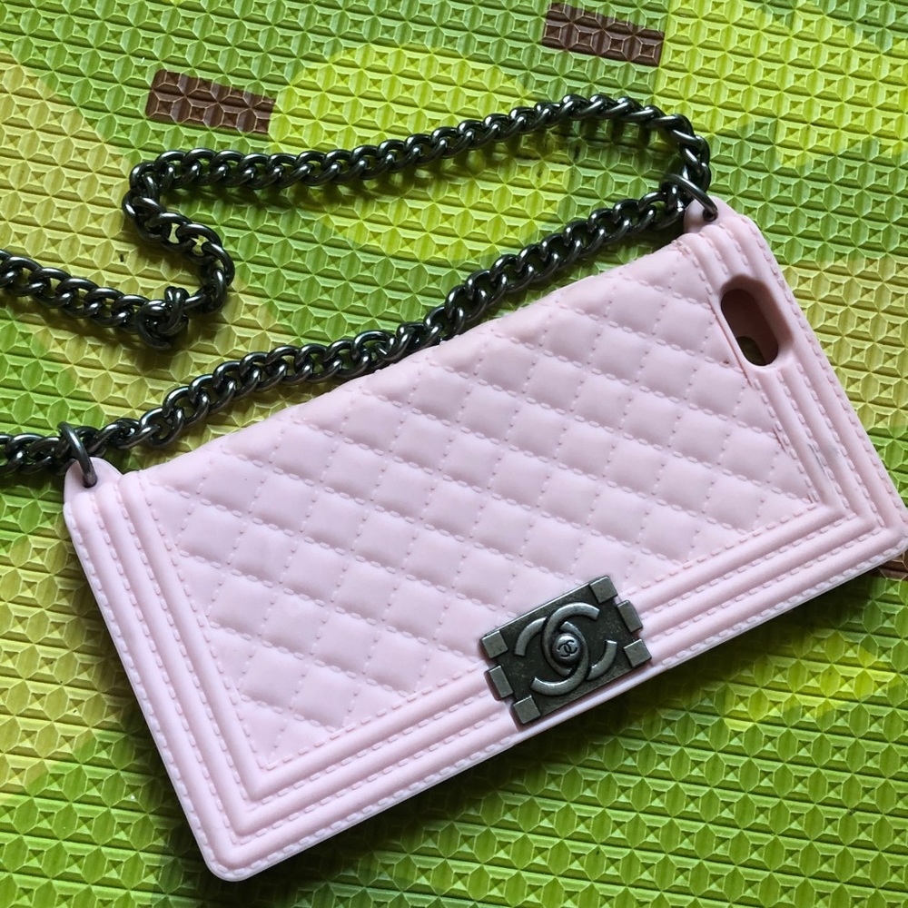 Pink phone cover w chain iPhone 6s